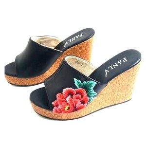 Women 6.5 Black Genuine Leather Top Wedge Sandal